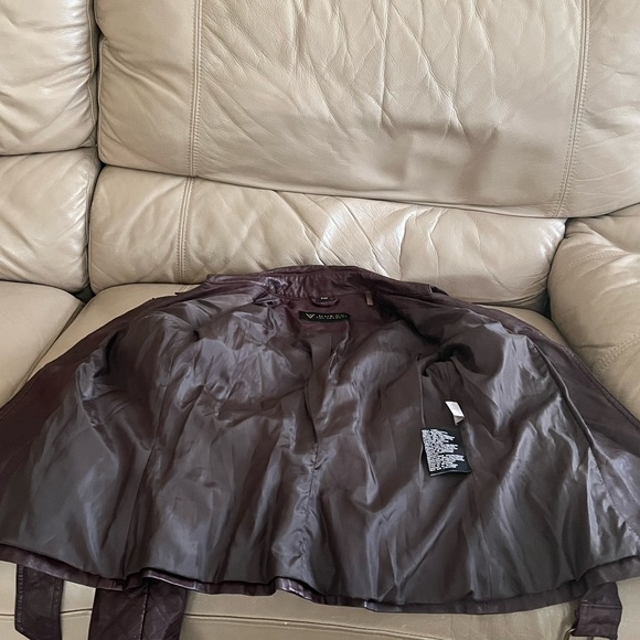 Beautiful guess leather jacket - Picture 3 of 12